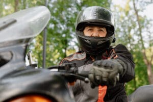 Leia mais sobre o artigo Estilos de pilotagem: como descobrir qual reflete sua personalidade na moto