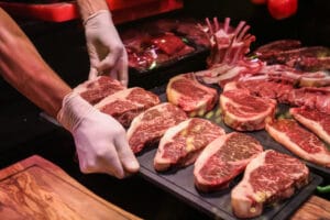 Leia mais sobre o artigo Como fazer um jejum intermitente com carnes?