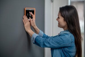 Leia mais sobre o artigo Como proteger uma sala da empresa com segurança?