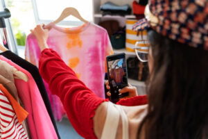Vale a pena comprar roupas em marketplaces? Dicas para evitar erros 13 comprar roupas em marketplaces